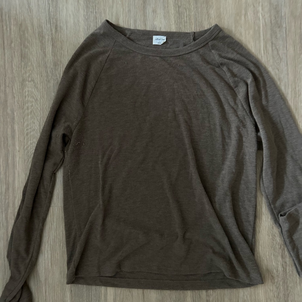 Aritzia Wilfred free lounge Olive longsleeve